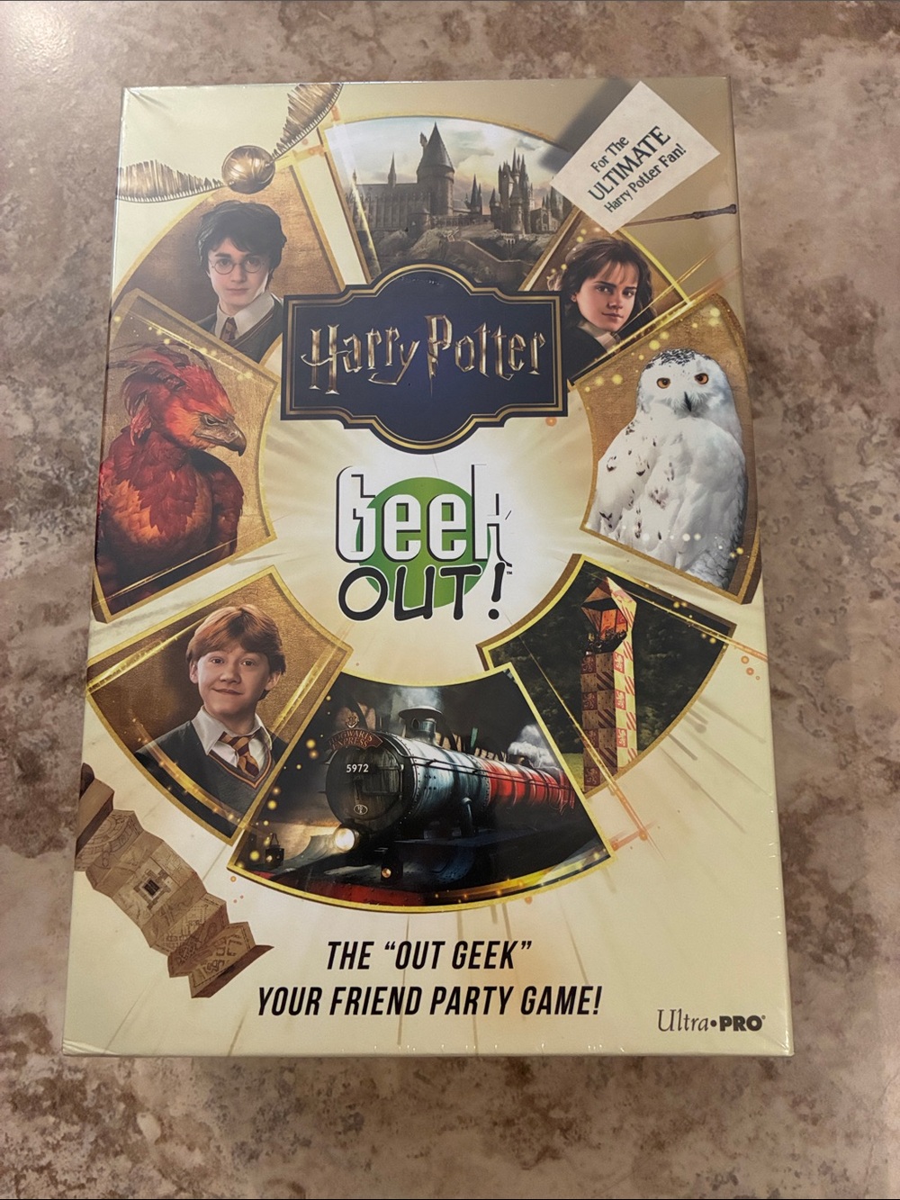 Harry Potter Geek Out! Party Game - Cream & Gold Box NEW